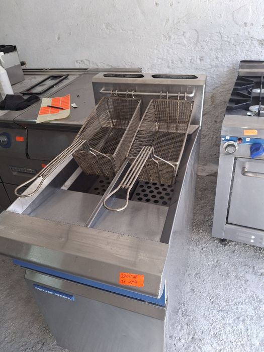 Фритюрник професионален на газ BLUE SEAL