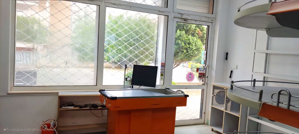 Дава се под наем Магазин в Стара Загора, Железник - център - 92 кв.м за 310 € - Снимка #1