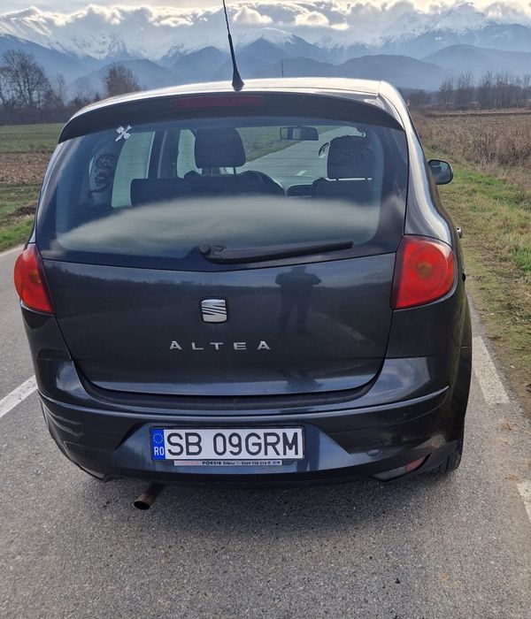 Vând Seat Altea 2010