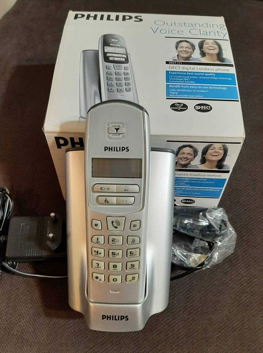 Безжичен телефон Philips dect1112s