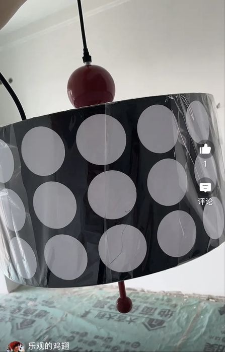 Продам люстру  срочно