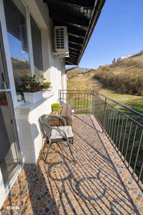 Apartament modern cu 3 camere, 59mp, balcon, parcare, Teilor — fotografia 3