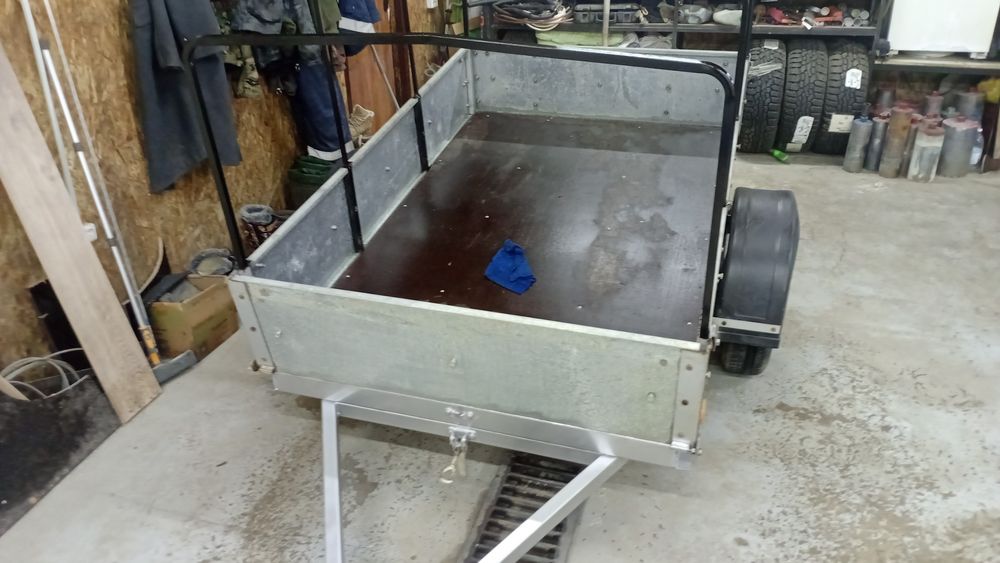 Продам прицеп ..спутник,,