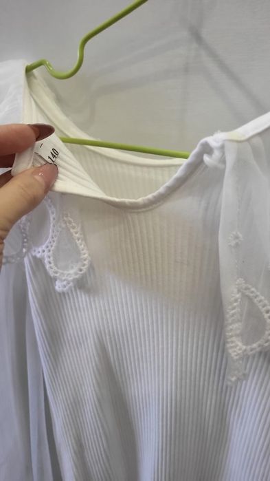 Продам кофточку в школу