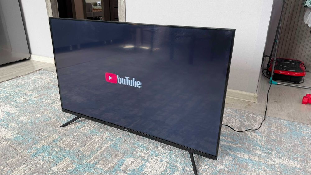 4К UHD SMART TV WI-FI в отличном состоянии