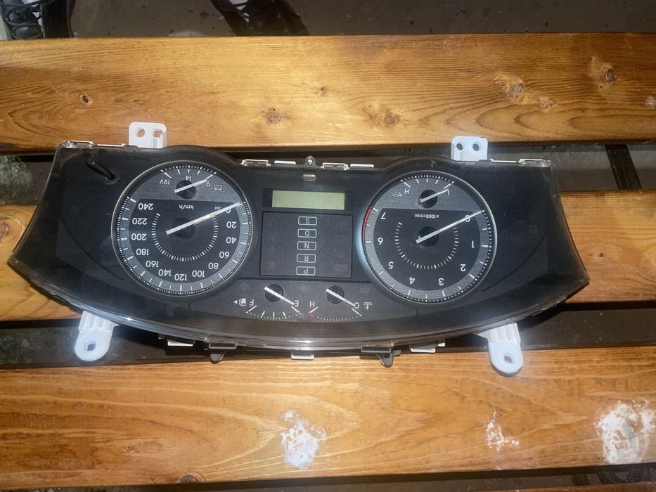 Аксессуары для авто лэнд крузэр 200