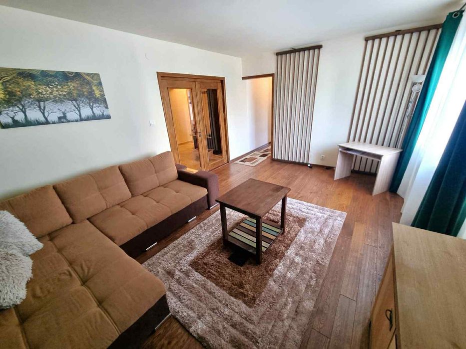 Apartament de închiriat, 3 camere, Canta