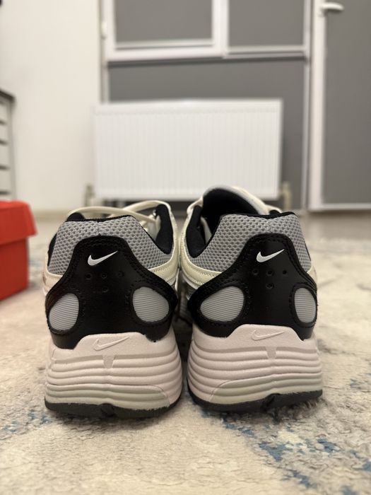 продам кроссовки Nike P-600