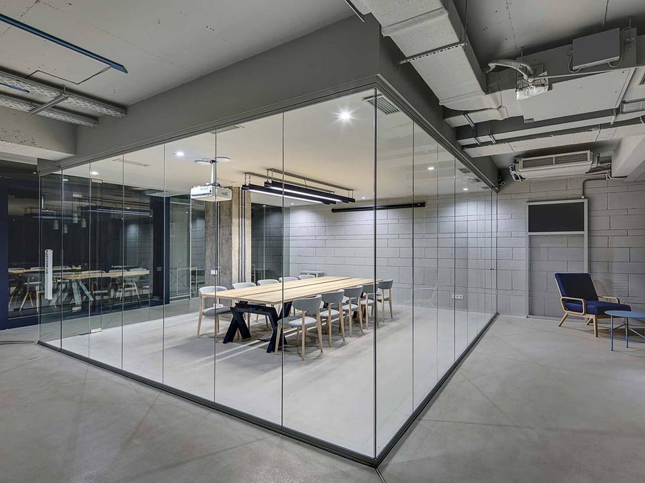 Калеонне стекло 10мм Душевая кабина