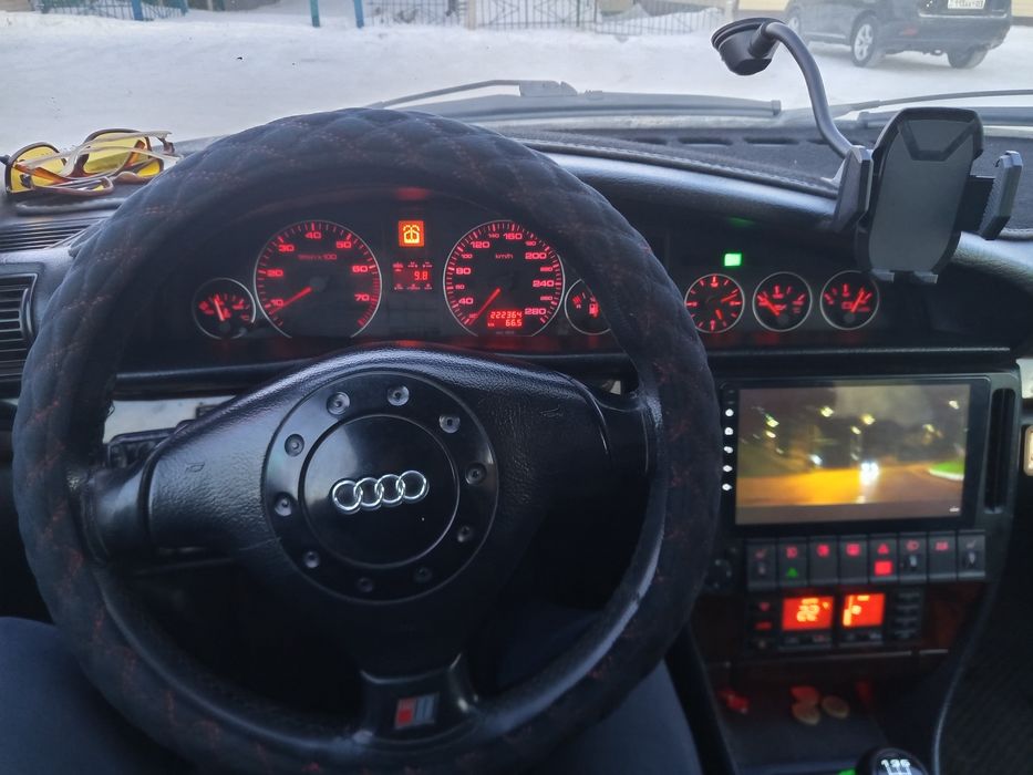 Приборная панель Ауди А6 с4