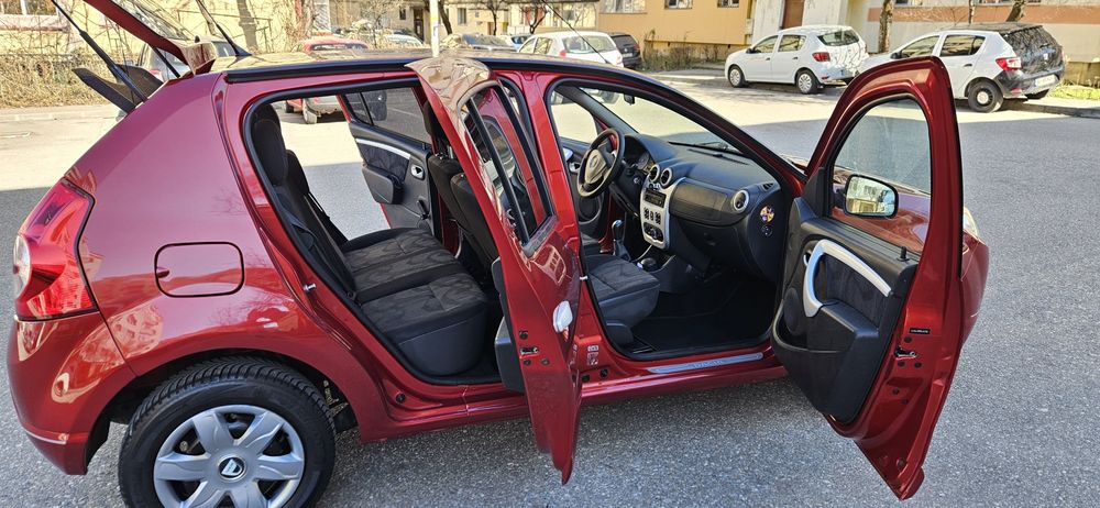 Dacia sandero full 1.6 benzina PROPRIETAR