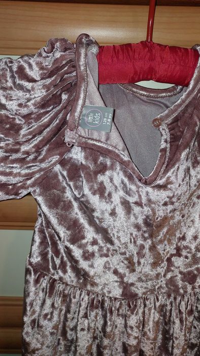 Плюшена рокля за момиче 7-8 год.