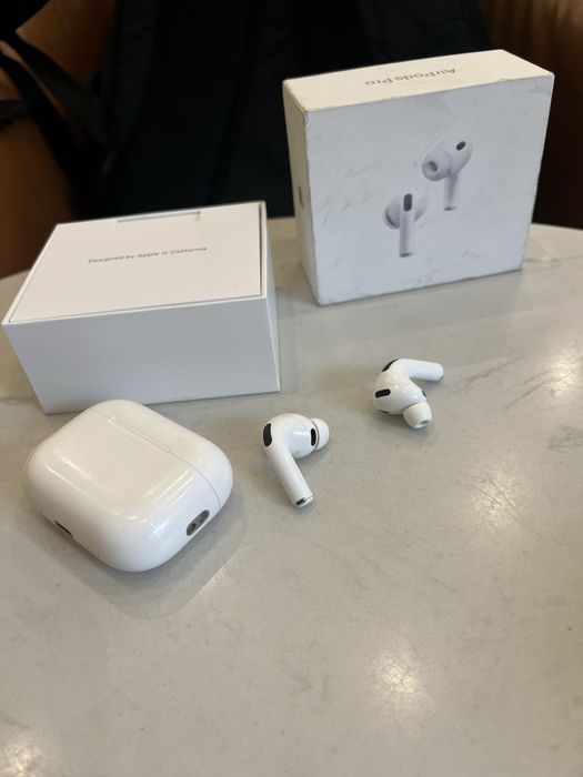 Продам Наушники Apple AirPods Pro 2hd generation