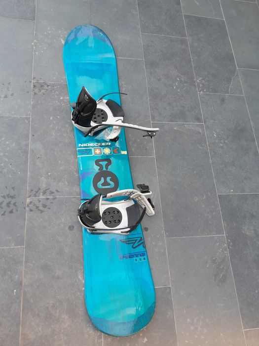 Placa snowboard Nidecker Picto 153 cm + legaturi SnowPro