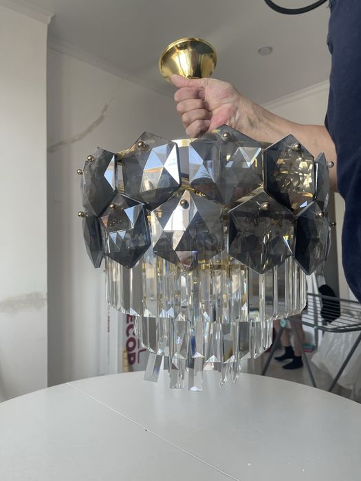 люстры и люстры