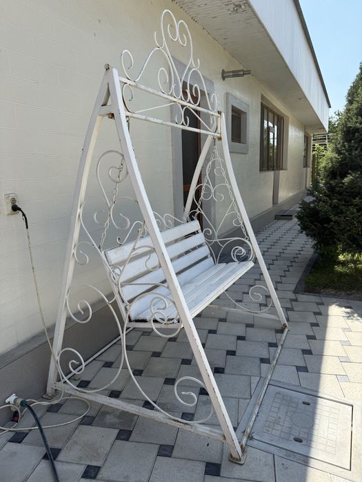 Качеля уличная продам срочно