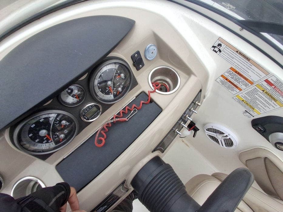 Катер Байланер 2015 года