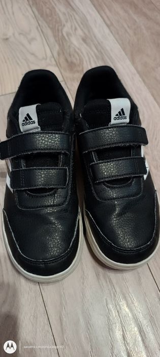Маратонки Adidas 35 номер