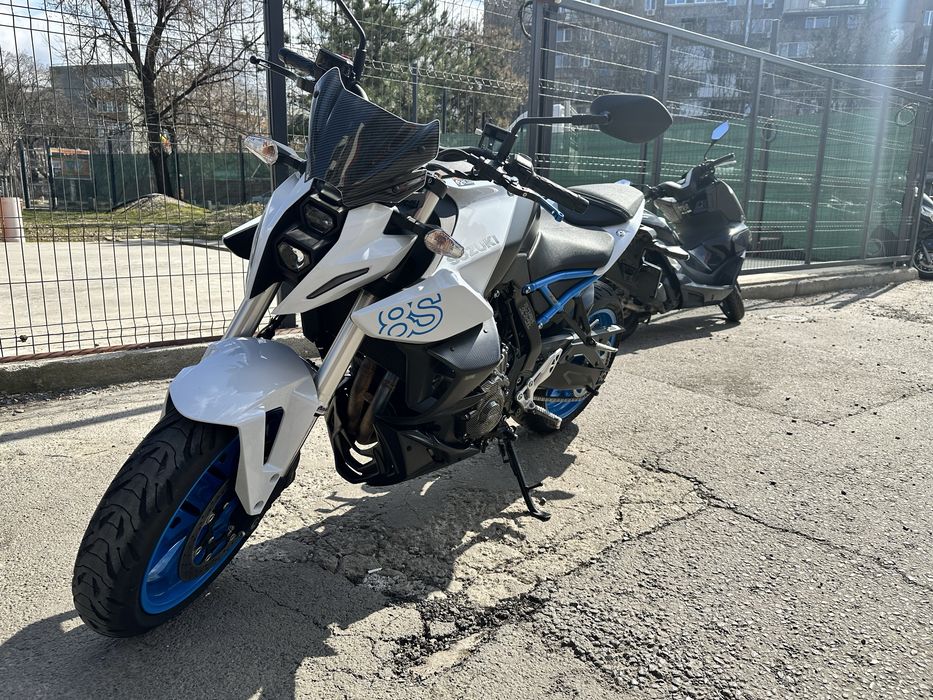 Suzuki GSX 8S 2023
