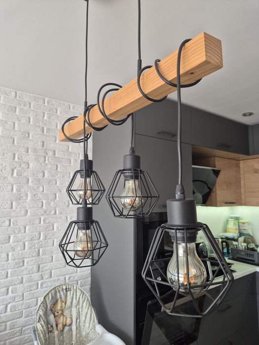 Висящ    полилей