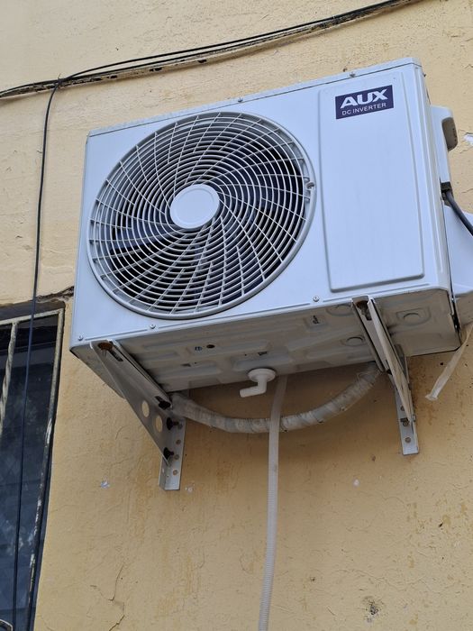 Aux 12 talik konditsioner sotiladi, inventer matorligi.