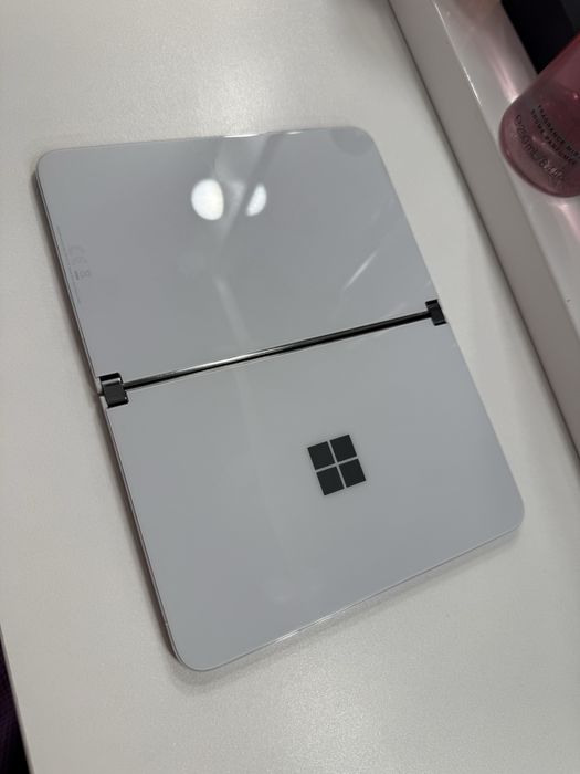 Telefon Microsoft Surface Duo 256GB