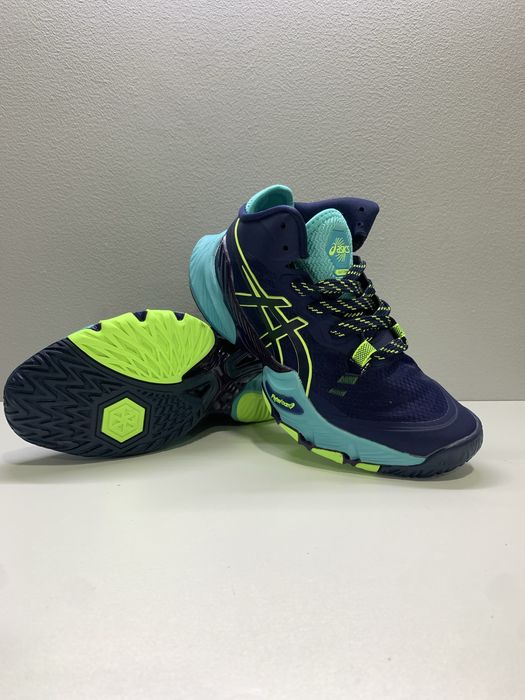 Кроссовки для волейбола