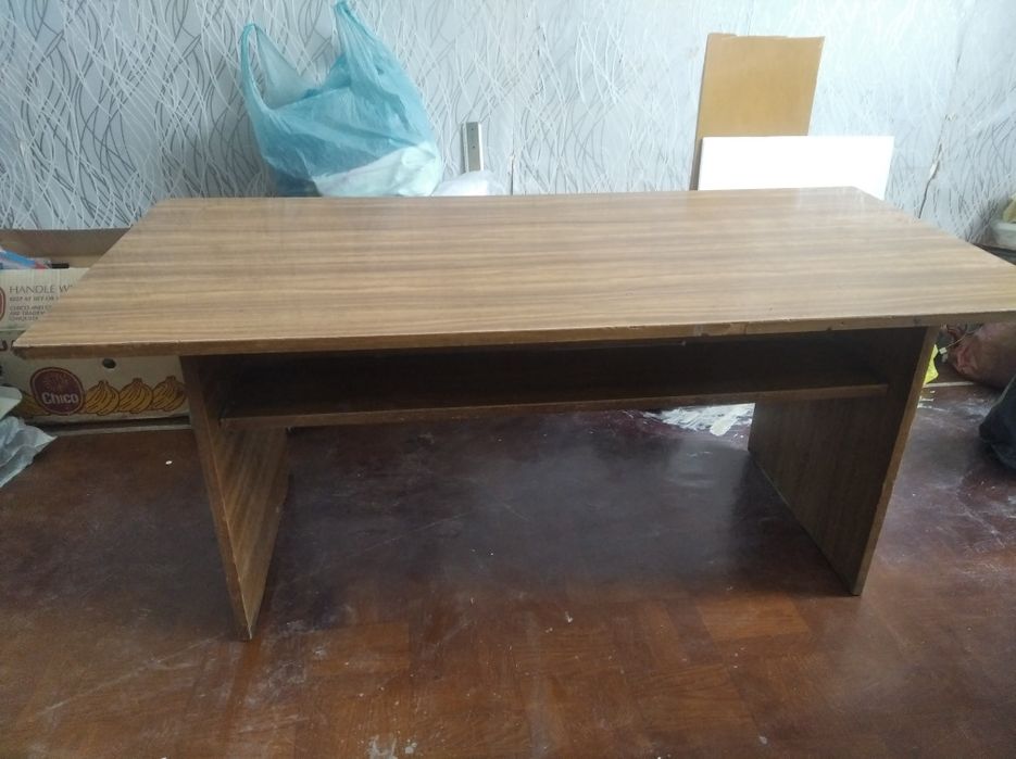 Стол журнальный б.у.