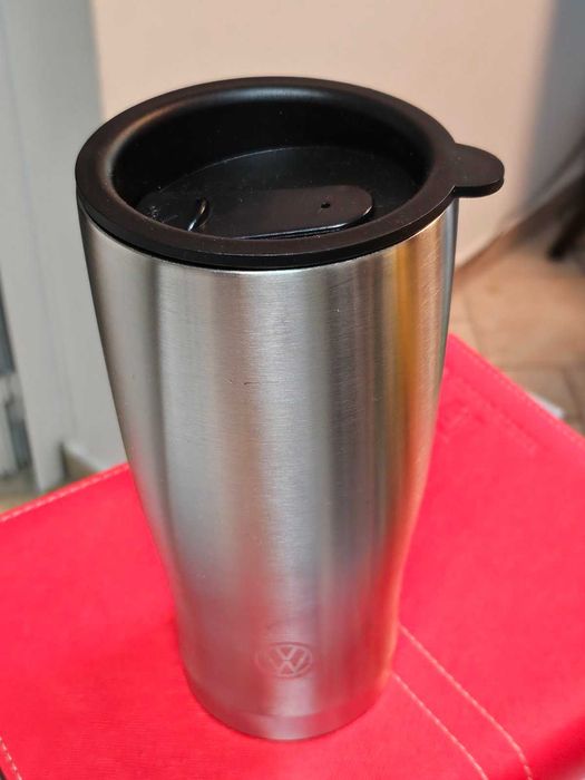 Оригинална термо чаша на VOLKSWAGEN