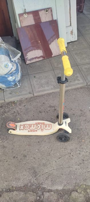 Детский самокат б/у в хорошем состоянии