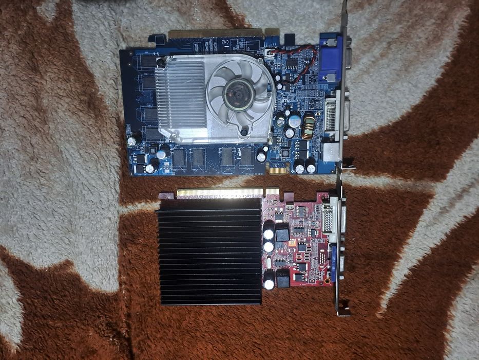 Продам видео карты в хорошем состояние