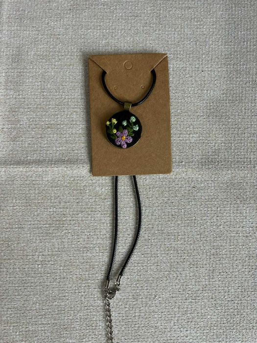 Pandantiv broderie, handmade