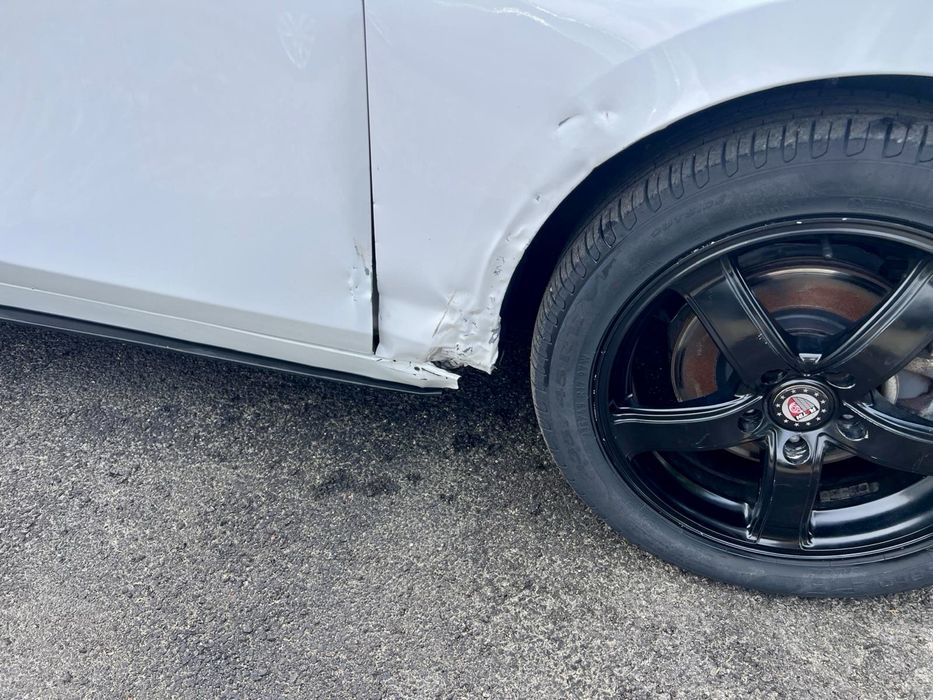 Mazda 3 hibrid 2021, avariat, AVARIATE