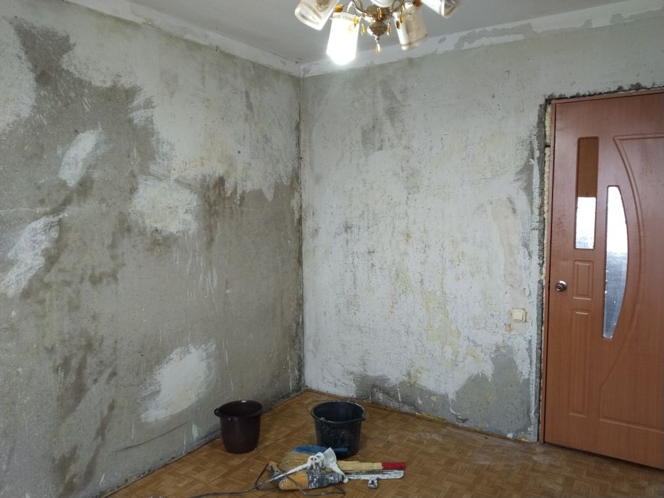 Поклейка обоев, шпаклёвка стен