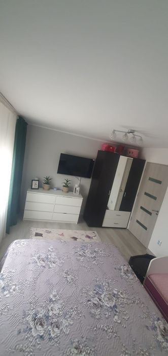 Apartament cu 2 camere, decomandat, 60mp
