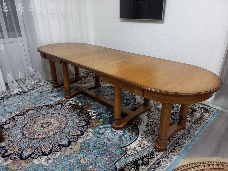 Дубовый стол "Атлант Р"