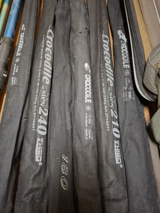 Продам удочки с сумкой