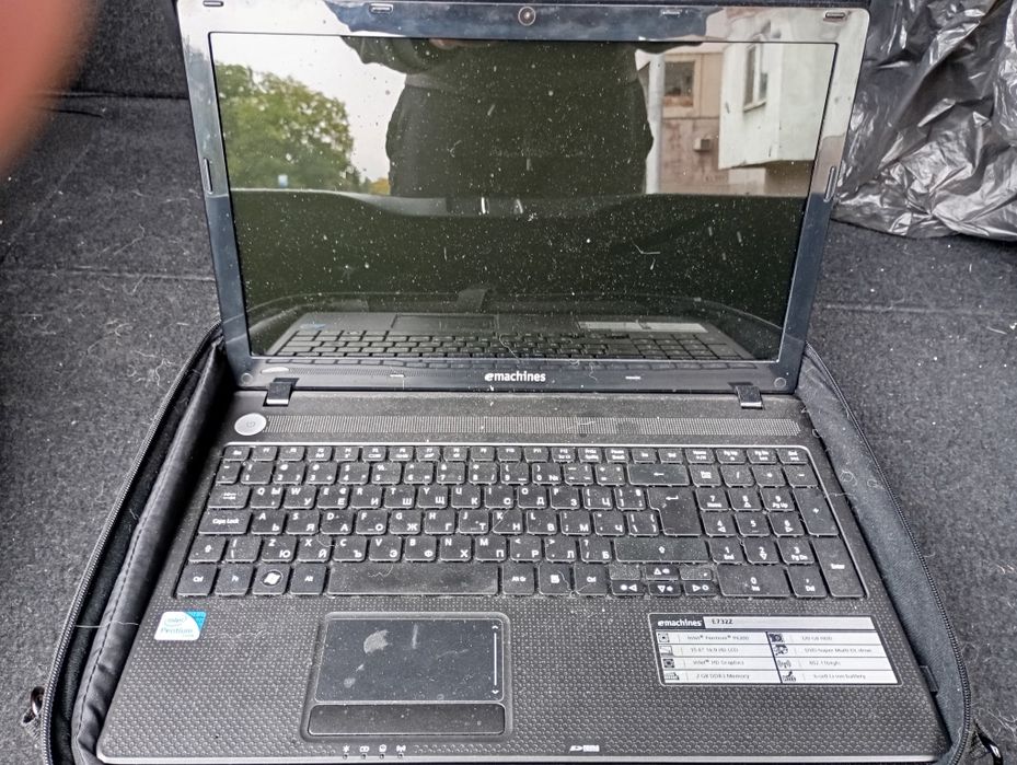 ACER eMachines E732 с Windows 7