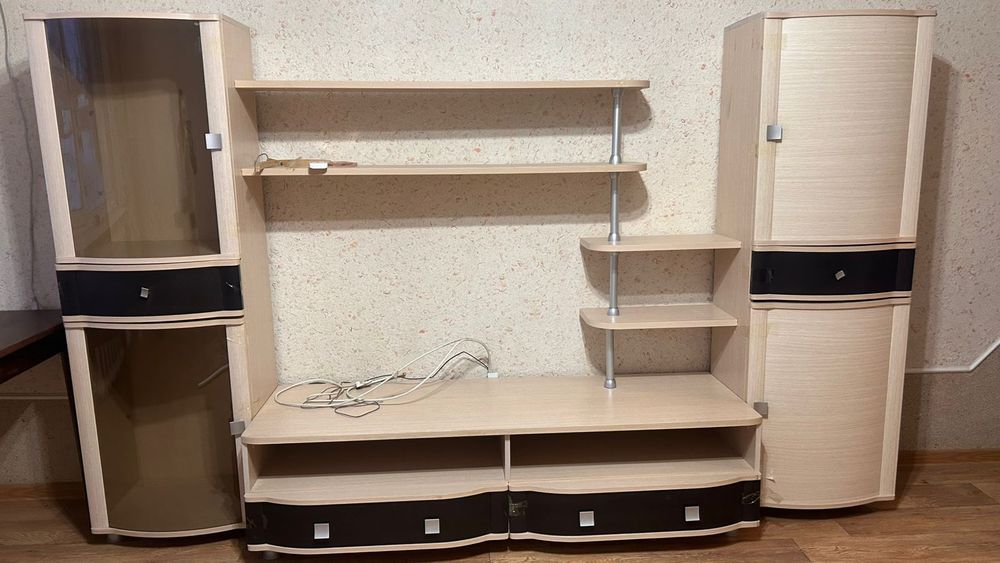 Продам стенку хорошем состоянии