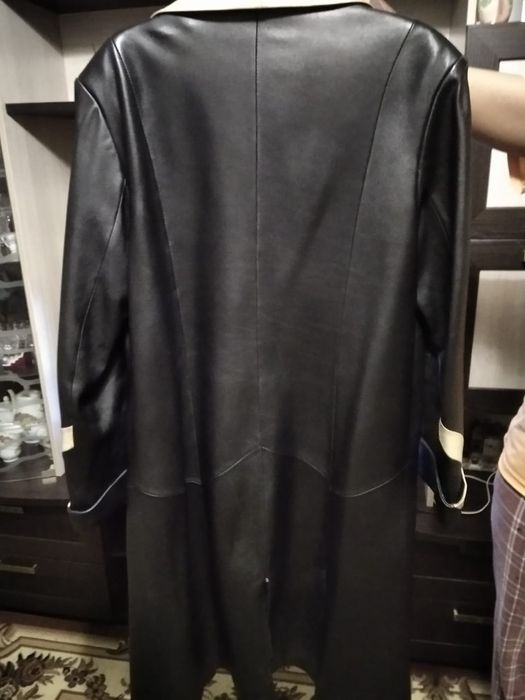Продам плащ натуральная кожа.