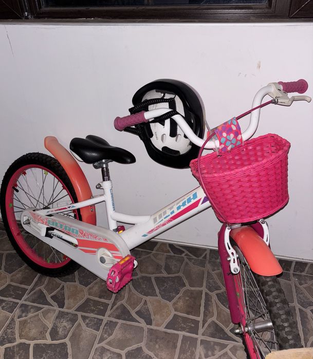 Детско колело 16 цола с кошница и каска подарък – запазено