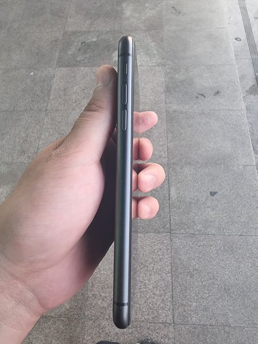 Iphone 11 black 128 gb