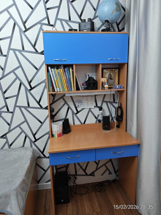 Продам спальный гарнитур