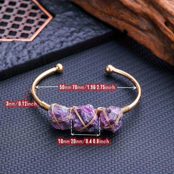 Colier cu lanţ de cupru și cu pandantiv din 6 pietre de ametist