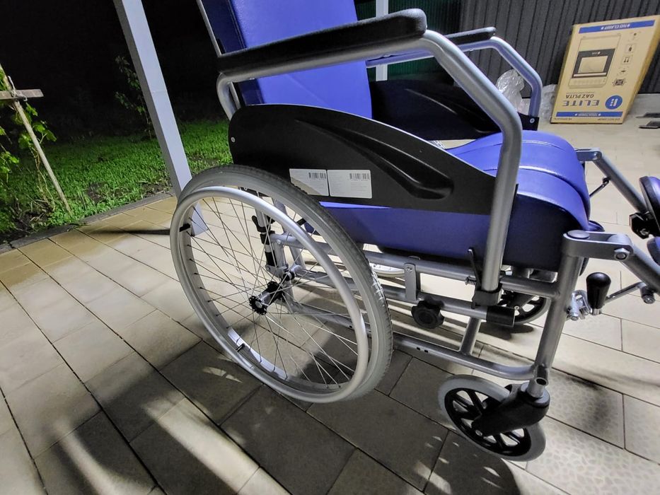 Инвалидное кресло