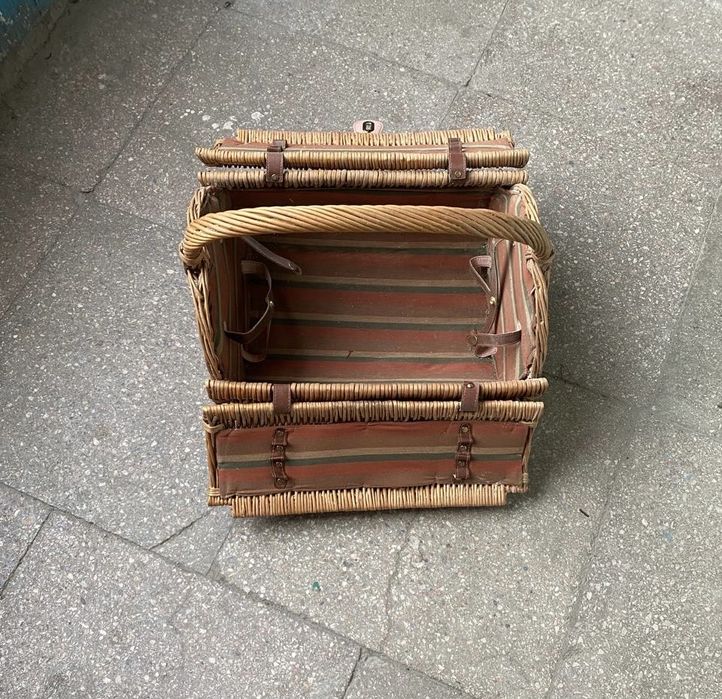 Продам саквояж сувенирный.