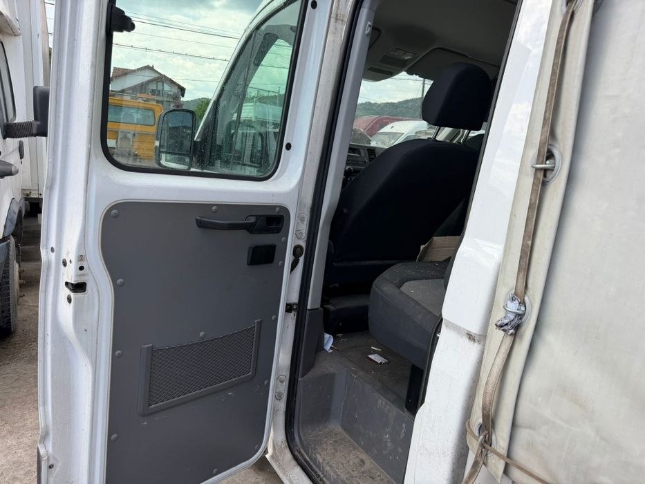 Dezmembrez Volkswagen caracter 2.0