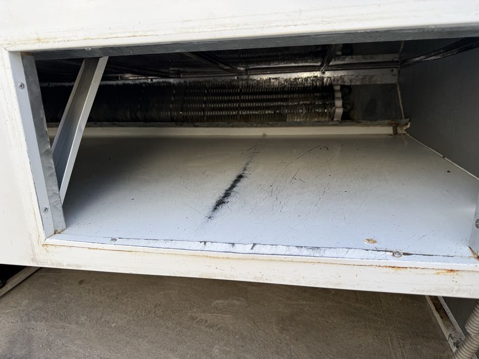 Витринные холодильники