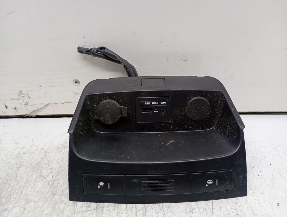 Ornament bord 93300-2p030G04V Kia Sorento 2 (facelift) (2012 - 2020)