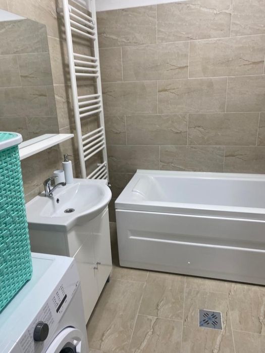 P R O P R I E T A R Apartament 2 camere BLOC NOU